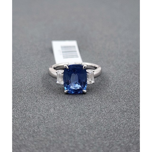 Early 21st Century 4.36 Ct GRS Certified Sapphire & Diamond Ring, Size 6.5 For Sale - Image 5 of 10
