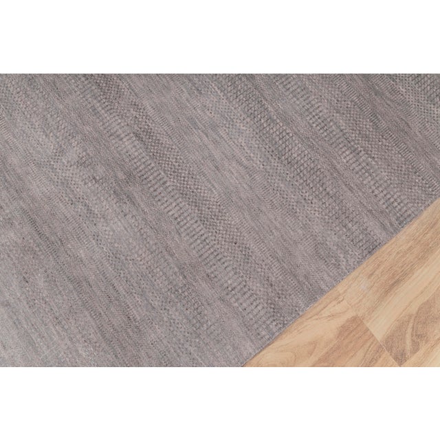 12' x 15' Savannah Hand Knotted Modern Grey Wool & Silk Rug For Sale - Image 4 of 17
