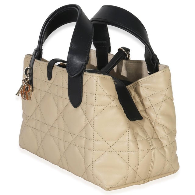 Contemporary Rope Beige Black Calfskin Macrocannage Small Toujours For Sale - Image 3 of 9