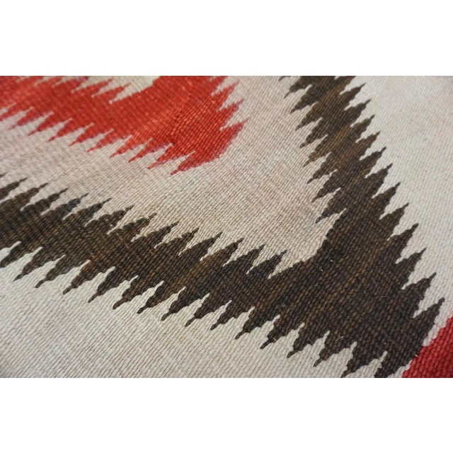 Textile 1920s Ivory Gray Diamond Antique American Navajo Carpet 4' X 6'9'' Flatweave Wool Rug For Sale - Image 7 of 15