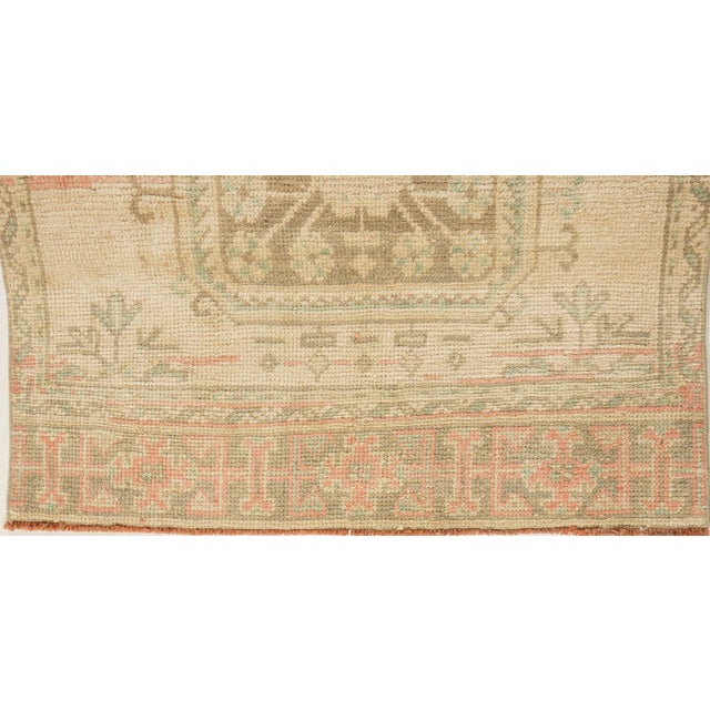 These attractive rugs are suitable for a wide variety of places, but the significant effect of Oushaks is that they bring...