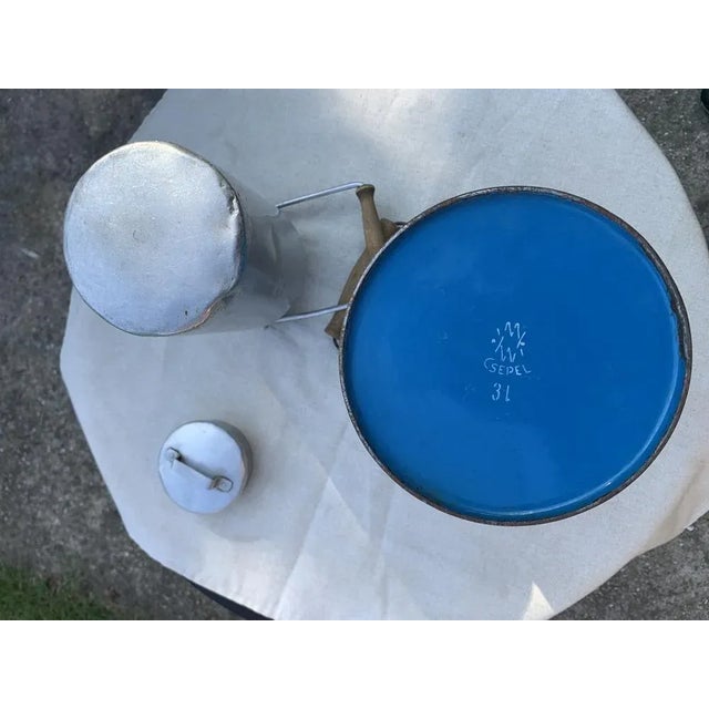 Metal Blue and Aluminum Milk Cans, 1950s, Set of 2 For Sale - Image 7 of 8