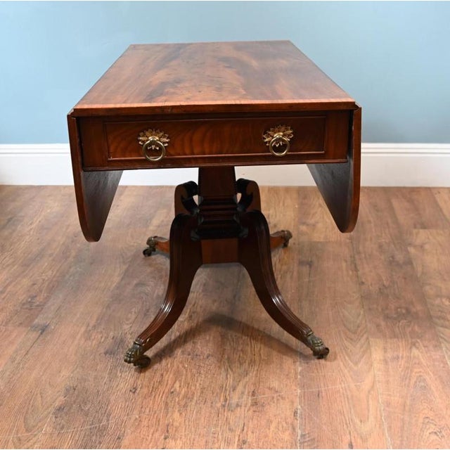 Regency Mahogany Breakfast Table in Mahogany, 1810s For Sale - Image 4 of 8
