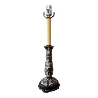 Vintage Hand-Painted Japanese Porcelain Table Lamp With Raised Enamel Floral Decoration For Sale