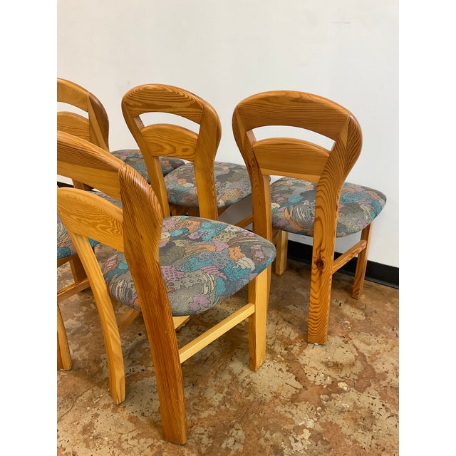 Set of 5 Pine Dining Chairs, Manner of Ranier Daumiller For Sale - Image 10 of 17
