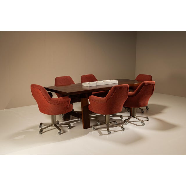 Few dining tables express the architectural spirit of Italian design as convincingly as this Model 611.1 by Silvio Coppola...