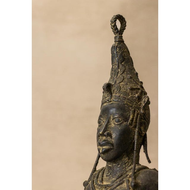 Edo Artist, Benin Bust, Bronze For Sale - Image 5 of 10