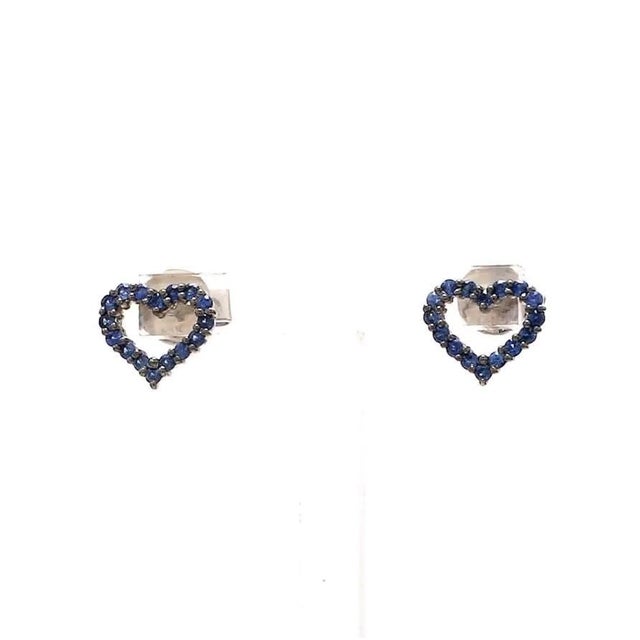 Metal Natural 0.41 cts heart blue sapphire earrings in 14k gold For Sale - Image 7 of 18