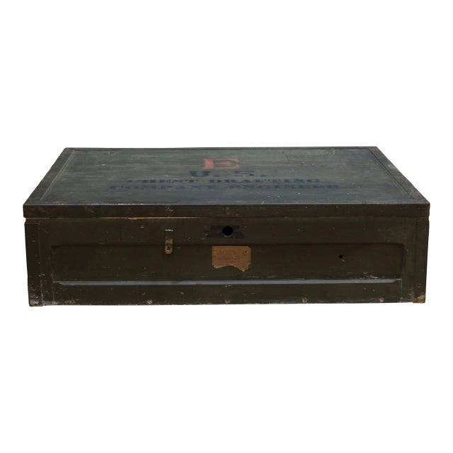 World War 2 Era Military Trunk C.1940 For Sale