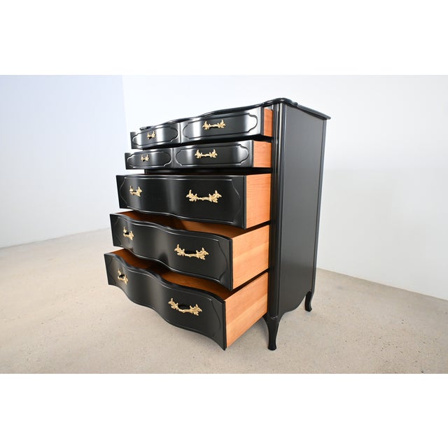 Black Black Lacquered French Provincial Chest of Drawers With Gilt Pulls by Tomlinson | Newly Refinished For Sale - Image 8 of 18