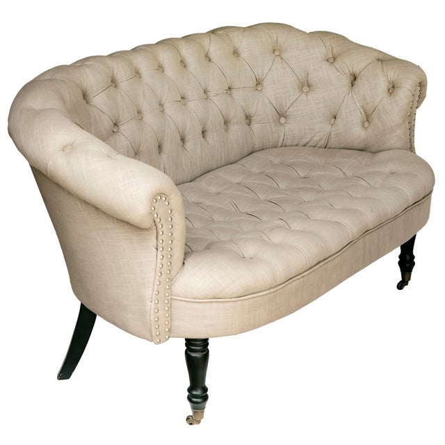 English Vintage English Style Tufted Loveseat in Linen For Sale - Image 3 of 9