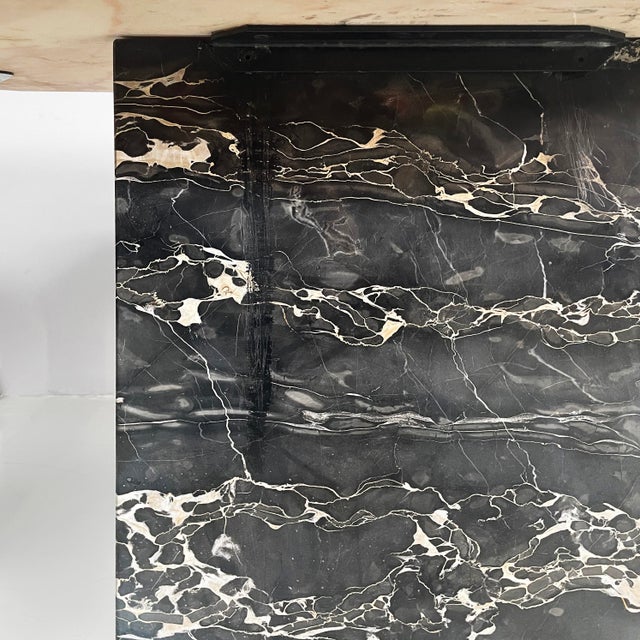 Italian Modern Wall Console in Black and Pink Marble, 1980s For Sale - Image 15 of 18