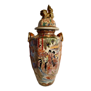 Antique Chinese Porcelain Rose Medallion Vase With Lid and Gilded Foo Dog