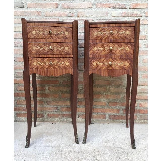 Early 20th Century French Bedside Tables in Marquetry & Bronze with Iron Details, Set of 2 For Sale - Image 4 of 15