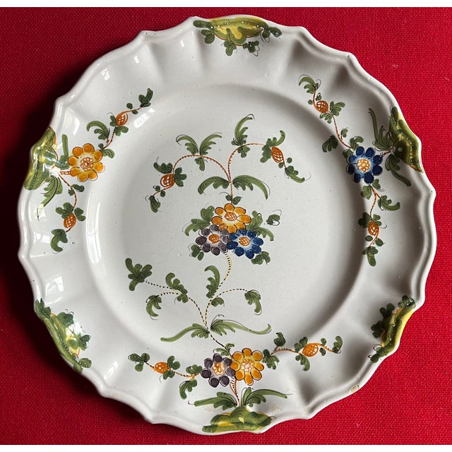 Rococo Antique 19th Century Italian Cantagalli Faience Dinner Plates From Florence - A Pair For Sale - Image 3 of 10