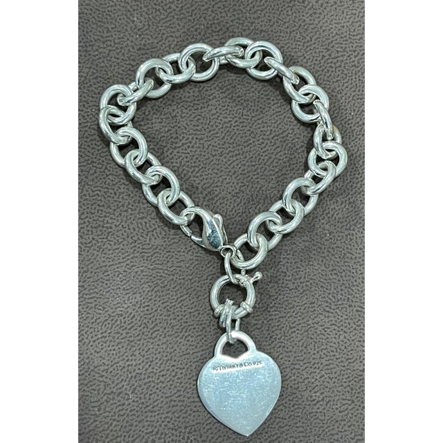 Metal Tiffany & Co. Sterling Silver Heart Tag Charm Bracelet Tiffany & Co. In Box For Sale - Image 7 of 8