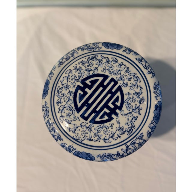 Vintage Blue & White Porcelain Pedestal Stand For Sale In Nashville - Image 6 of 12