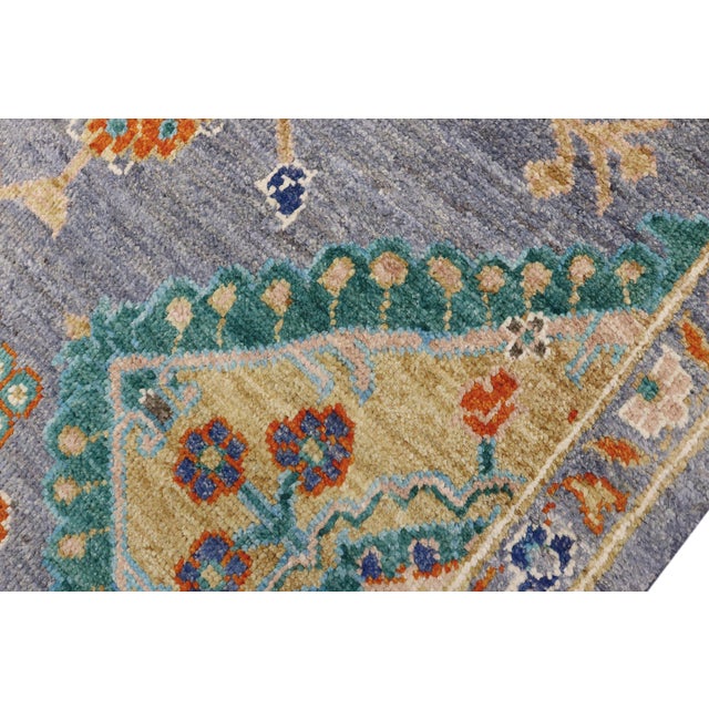 1990s Boho Chic Oushak Finnegan Gray/Blue Wool Rug - 5'5'' X 8'3'' For Sale - Image 5 of 8