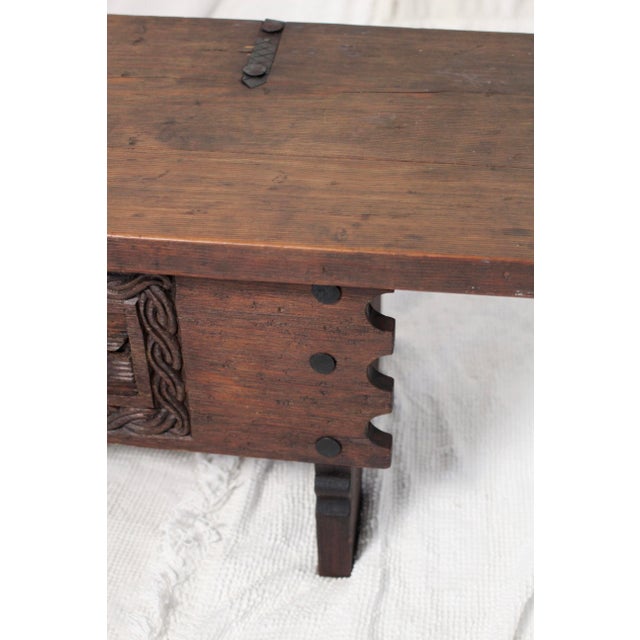 Wood 1960s Mid-Century Mexican Storage Bench or Trunk With Carved Animals For Sale - Image 7 of 18