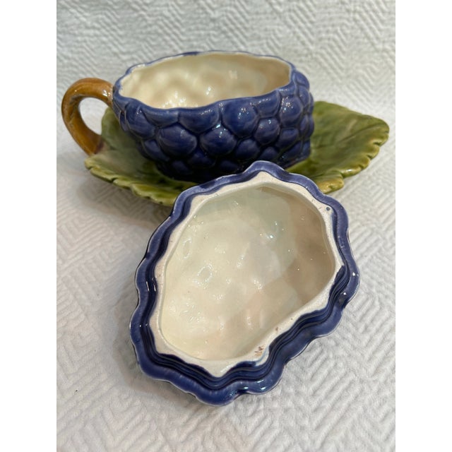 1930s French Sarreguemines Pottery Small Majolica Grapes Tureen For Sale In New Orleans - Image 6 of 9
