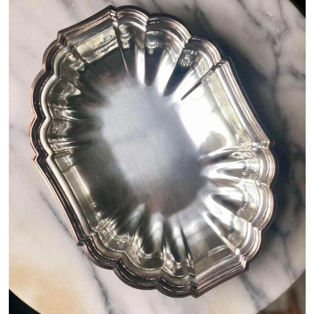 Gorham Mid 20th Century Scalloped Silverplate Lidded Server For Sale - Image 4 of 6