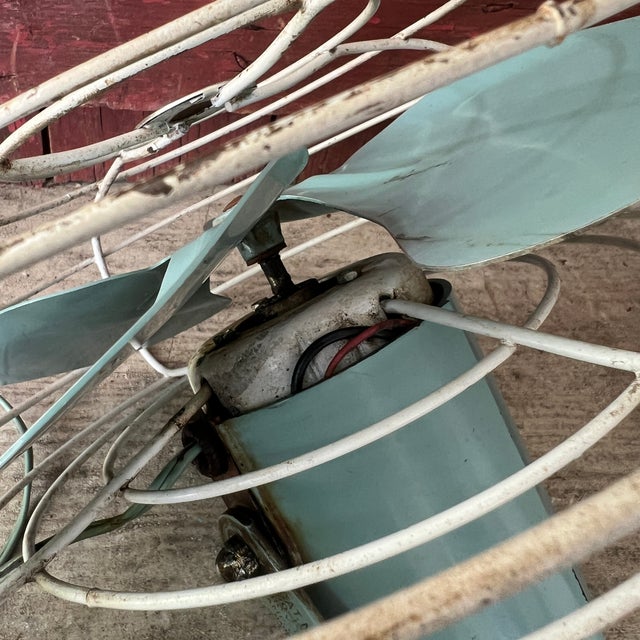 Aqua Vintage General Electric 1950s Aqua Blue Metal Oscillating Desk Fan - 10" Blades 14" Tall For Sale - Image 8 of 14