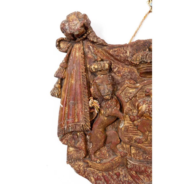 English Heraldic Plaque With Lions, Early 20th Century For Sale - Image 4 of 11