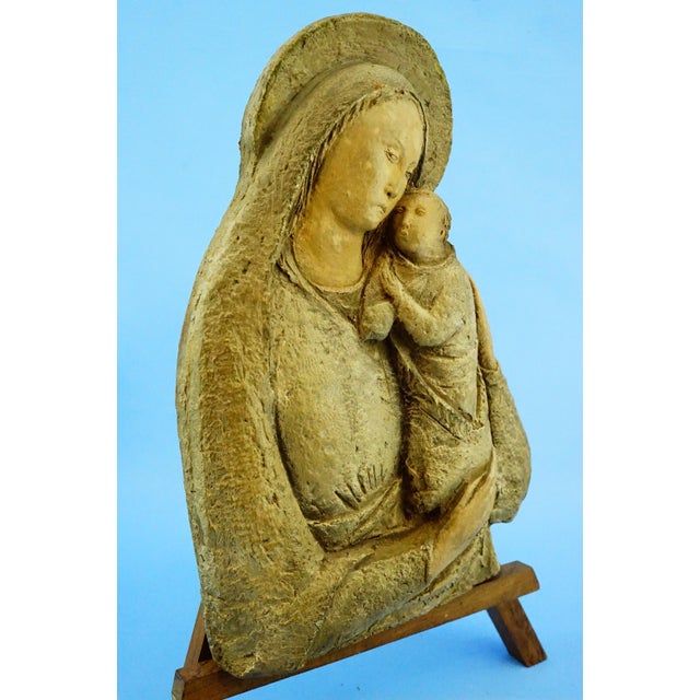 20th Century Terracotta Sculpture of Madonna and Child by Francesco Prosperi, Assisi, Italy For Sale - Image 3 of 18