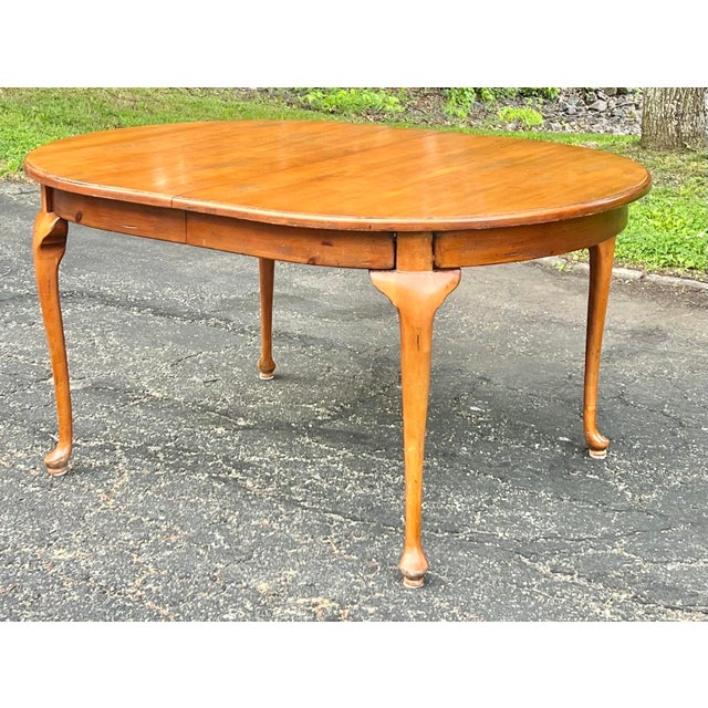Habersham Furniture Habersham Oval Pine Queen Anne Extension Dining Table For Sale - Image 4 of 12