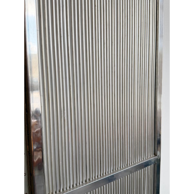 Mid Century Chrome & Aluminum Folding Screen For Sale In New York - Image 6 of 10