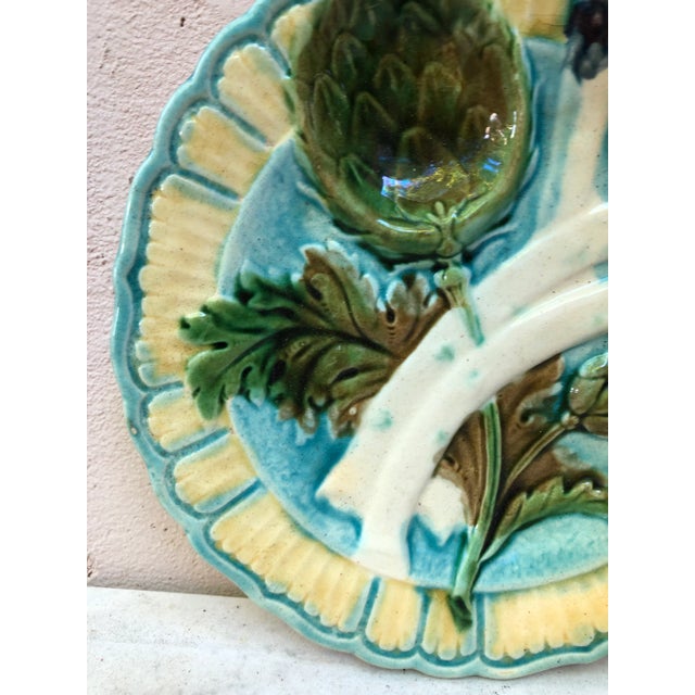 Colorful Majolica asparagus and artichoke plate Salins, circa 1890.