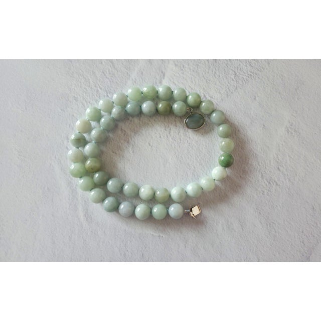 Late 20th Century Vintage Burmese Jadeite Jade Knotted Beaded Necklace 24", Circa 1980s For Sale - Image 5 of 10
