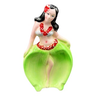 Rare 1955 Hawaiian Hula Girl in Grass Skirt Ceramic Ashtray For Sale