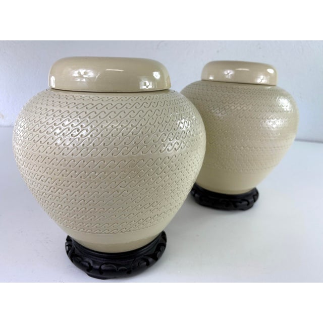 Mid-Century Vintage Chinoiserie Modern Ginger Jars With Lids For Sale - Image 12 of 12