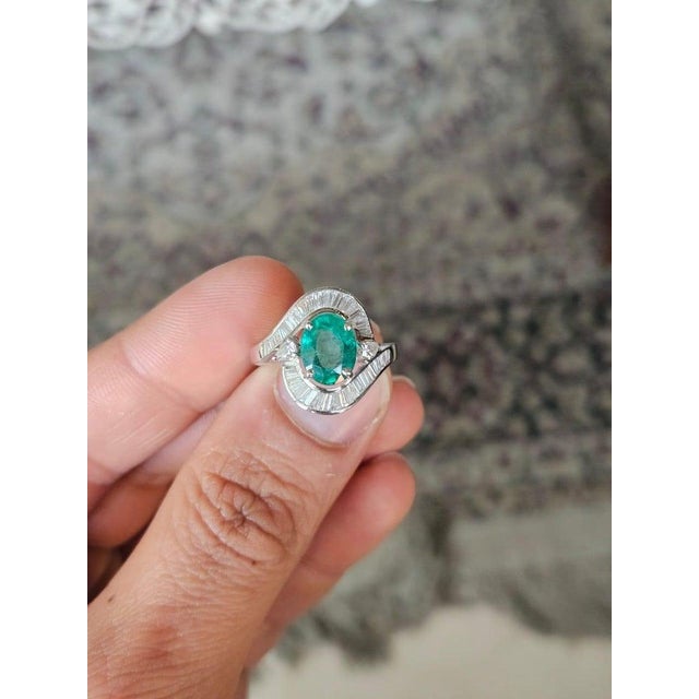 Set in 18k Gold, 2.14 Carats Natural Zambian Emerald & Diamonds Engagement Ring, Size 6 For Sale - Image 4 of 9