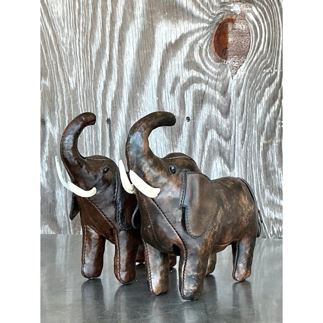 Mid-Century Modern Vintage Boho Dimuntive Leather Elephants After Omersa - Set of 2 For Sale - Image 3 of 12