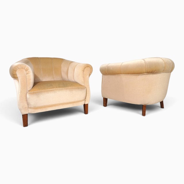 Art Deco Club Chairs with Champagne-Colored Mohair, 1930, Set of 2 For Sale - Image 4 of 18