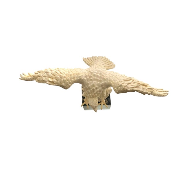 Alabaster Late 20th Century Italian Santini Alabaster Eagle Sculpture on Marble Base, 14"h For Sale - Image 8 of 10
