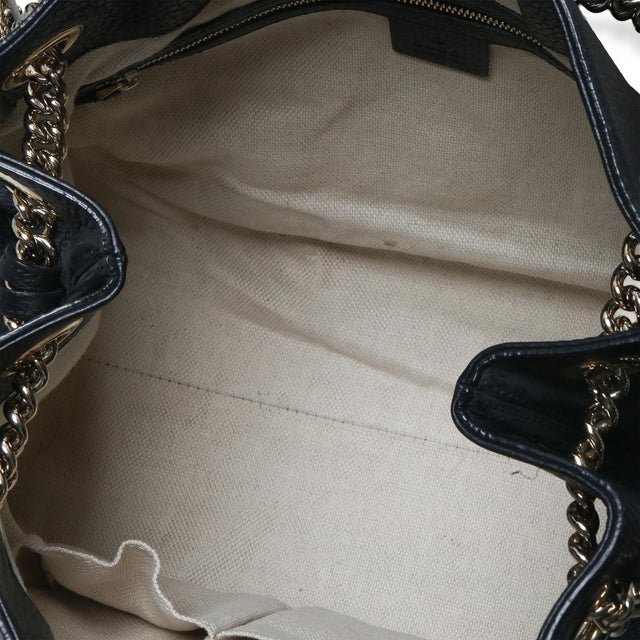 Black Black Pebbled Calfskin Medium Soho Chain Shoulder Bag For Sale - Image 8 of 8