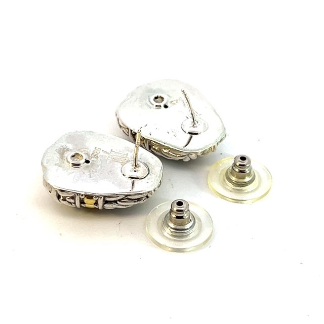 Traditional 1990s Pair of John Hardy Estate No Original Back Earrings Sterling Silver 18k Y Gold For Sale - Image 3 of 6