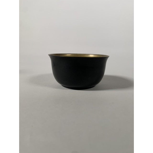 Paint Jean Dunand (1877-1942). Circular Bowl in Blue Lacquer and Art Deco Metalwork, 20th Century For Sale - Image 7 of 8