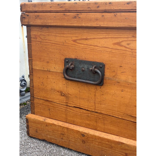English Pine Trunk or Blanket Chest For Sale - Image 12 of 18