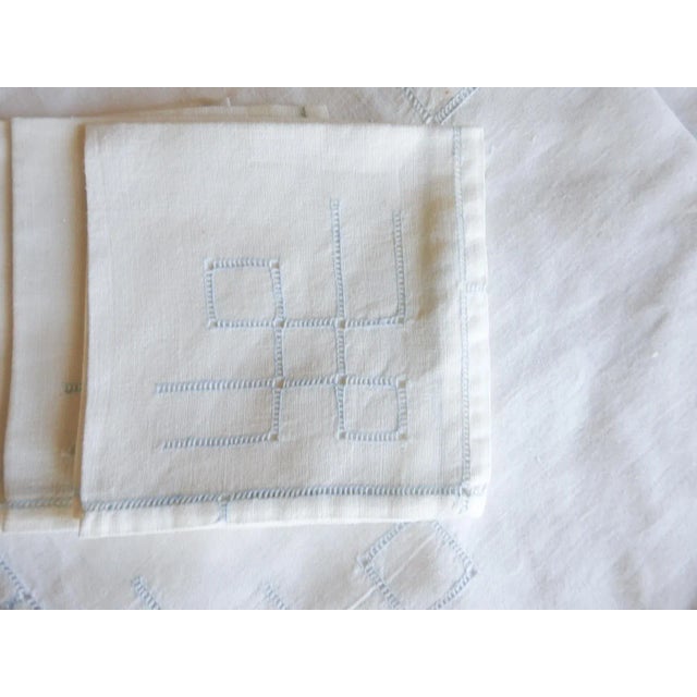 Art Deco Vintage White and Pale Blue Openwork Luncheon Tablecloth and Napkins For Sale - Image 3 of 10