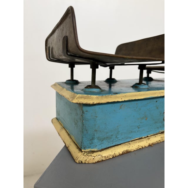 Blue Vintage Art Deco Italian Scale with Brass Pans, 1940 For Sale - Image 8 of 12