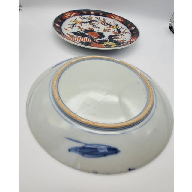 Early 20th Century Antique 20th Century Imari Japonisme Charger Plates - A Pair For Sale - Image 5 of 13