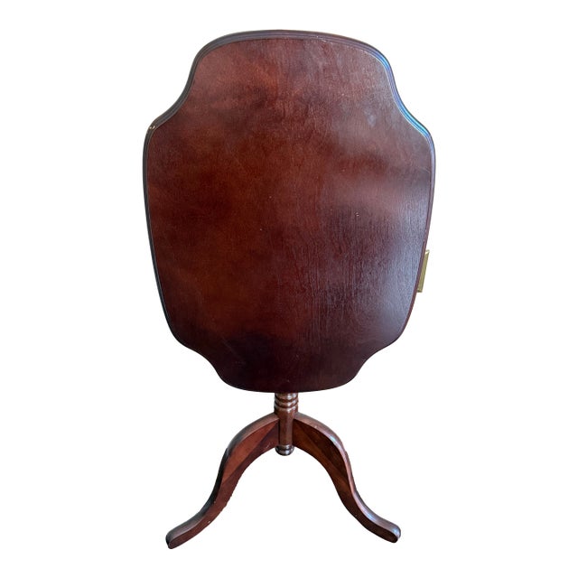 Vintage Mahogany Pie-Crust Tilt-Top Candlestand Table For Sale