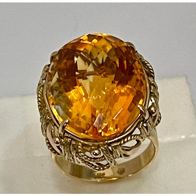 20 Carat Natural Oval Citrine Cocktail Ring in 14 Karat Yellow Gold, Estate For Sale - Image 9 of 18