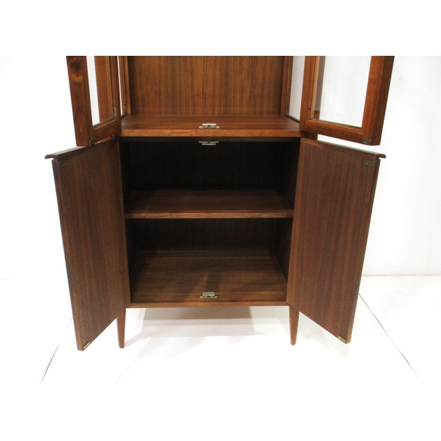 Mid Century Tall Walnut Curio Display Cabinet in the Style of Danish Modern For Sale - Image 11 of 18