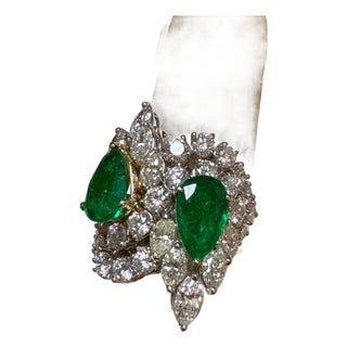 Two Pear Shape 5.5 Ct Emerald & 8.5 Ct Diamond Ring, 18k White Gold Size 6 For Sale