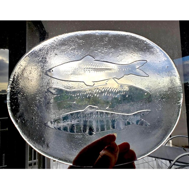 Transparent 1970s Kosta Boda Glass Fish Platter Designed by Goran Warff For Sale - Image 8 of 14
